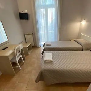 Atena ** Milano
