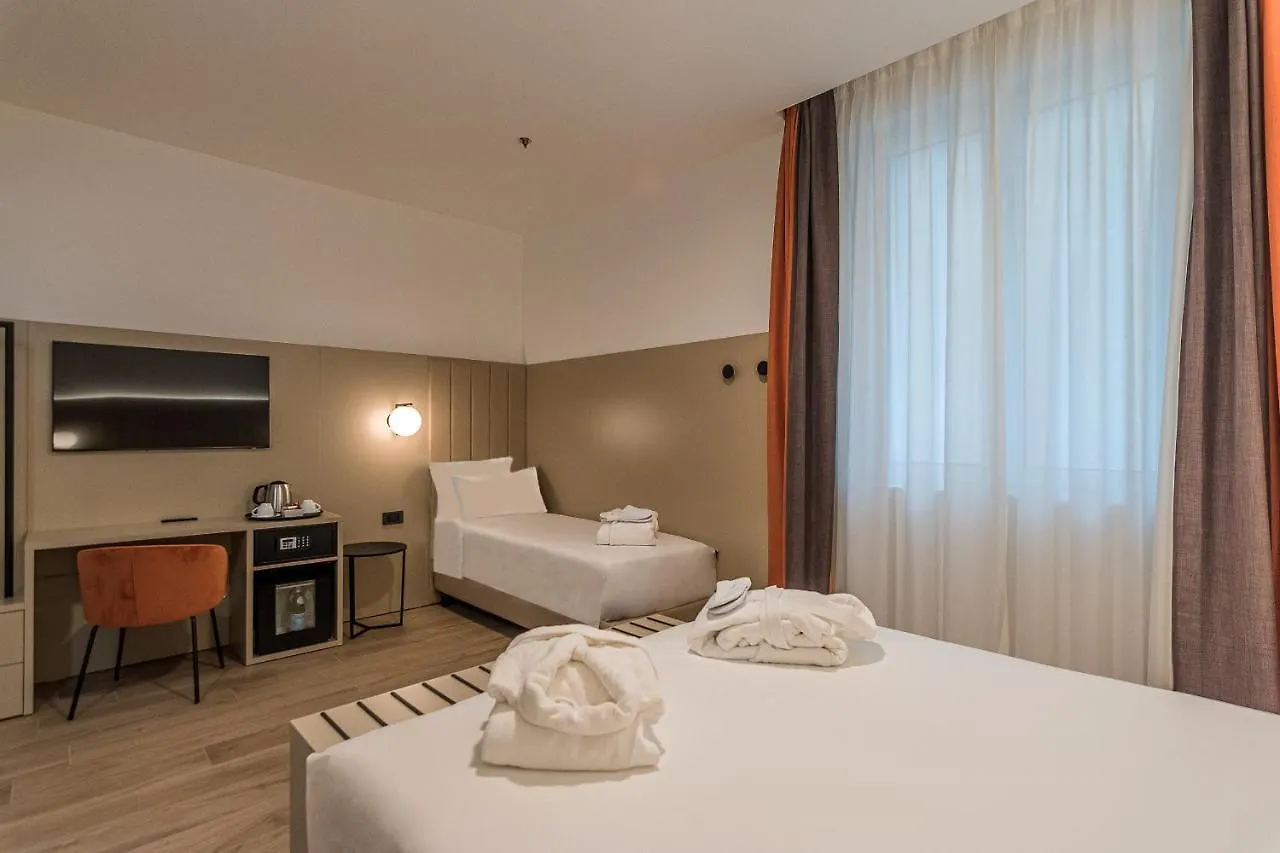 BB Hotels Smarthotel Duomo Milano Italien